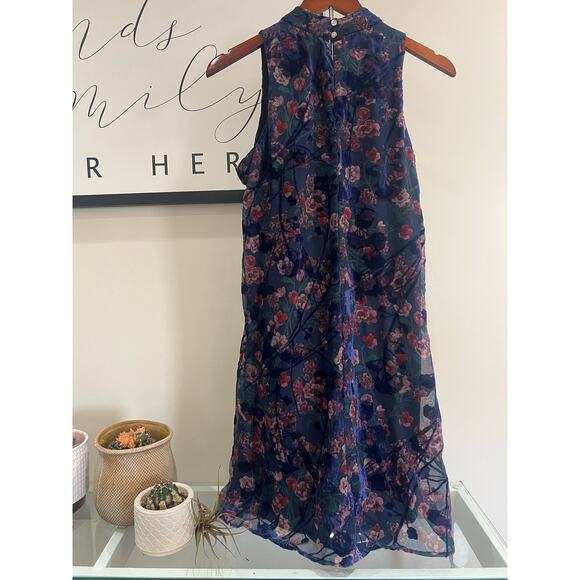Tommy Hilfiger Dresses & Skirts - Tommy Hilfiger Navy Floral Velvet Detail Dress – Size 6